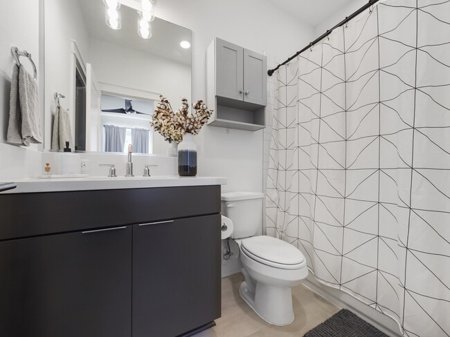 property at 1218 W 24th St