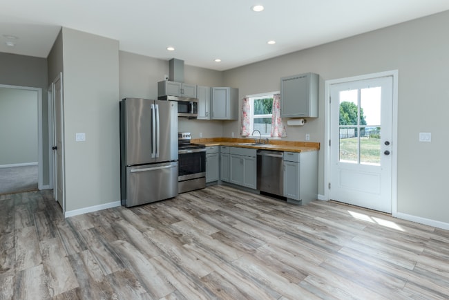 11801 Rd 5.6 NE in Moses Lake, WA - Building Photo - Building Photo