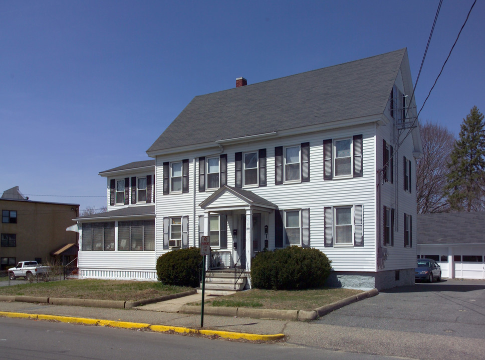 189 Whittenton St in Taunton, MA - Building Photo