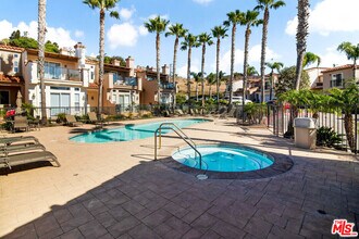 6450 Lunita Rd in Malibu, CA - Building Photo - Building Photo