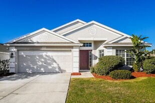 30441 Annadale Dr in Wesley Chapel, FL - Building Photo