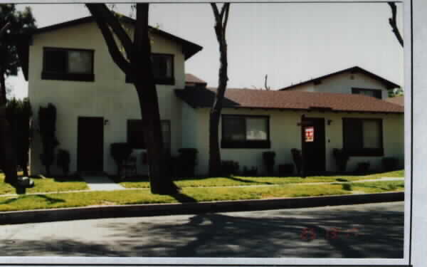 349-353 S Stillman Ave in Upland, CA - Building Photo - Building Photo