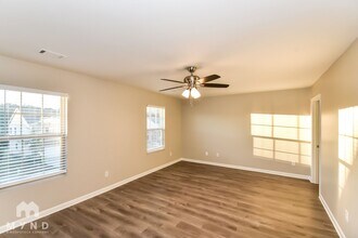 828 Lake Chase in Fairburn, GA - Foto de edificio - Building Photo