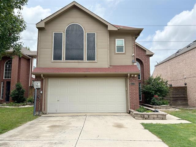2114 Montclair Ln in Lewisville, TX - Building Photo - Building Photo