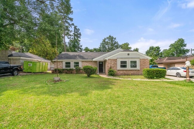 property at 801 Thornwood Dr