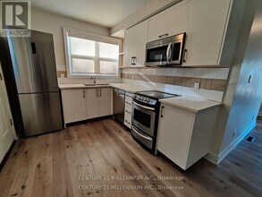 59 Garthdale Ct in Toronto, ON - Building Photo - Building Photo