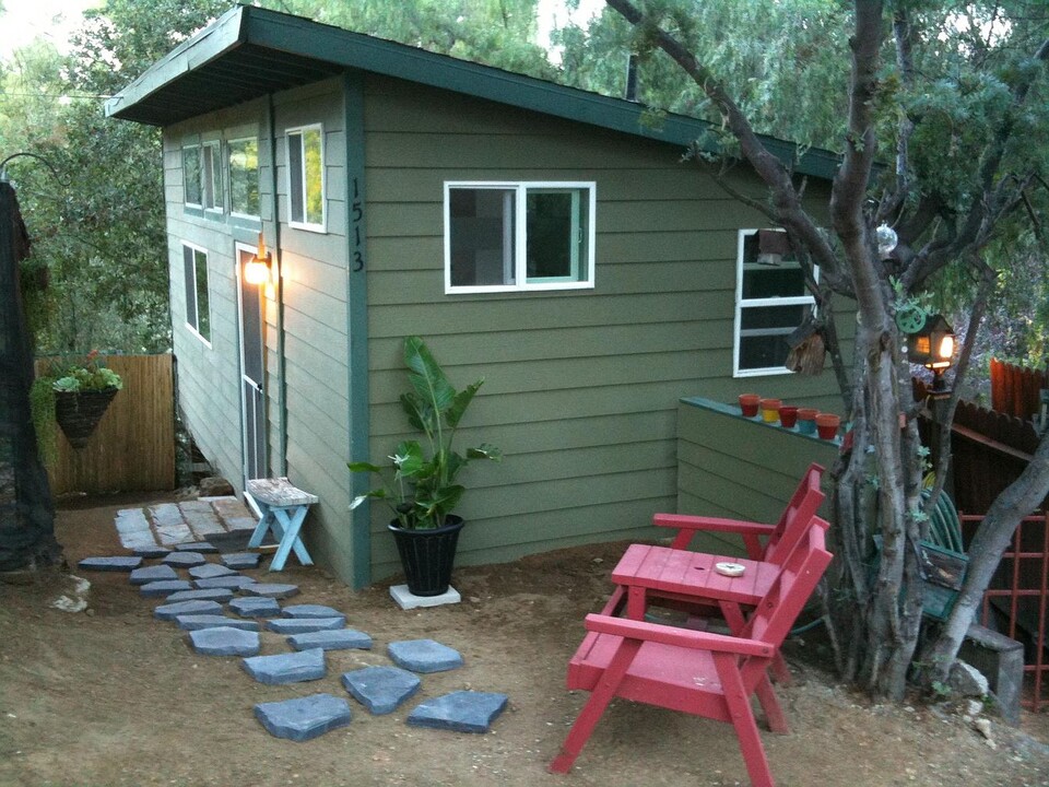 1513 Bainum Dr in Topanga, CA - Building Photo