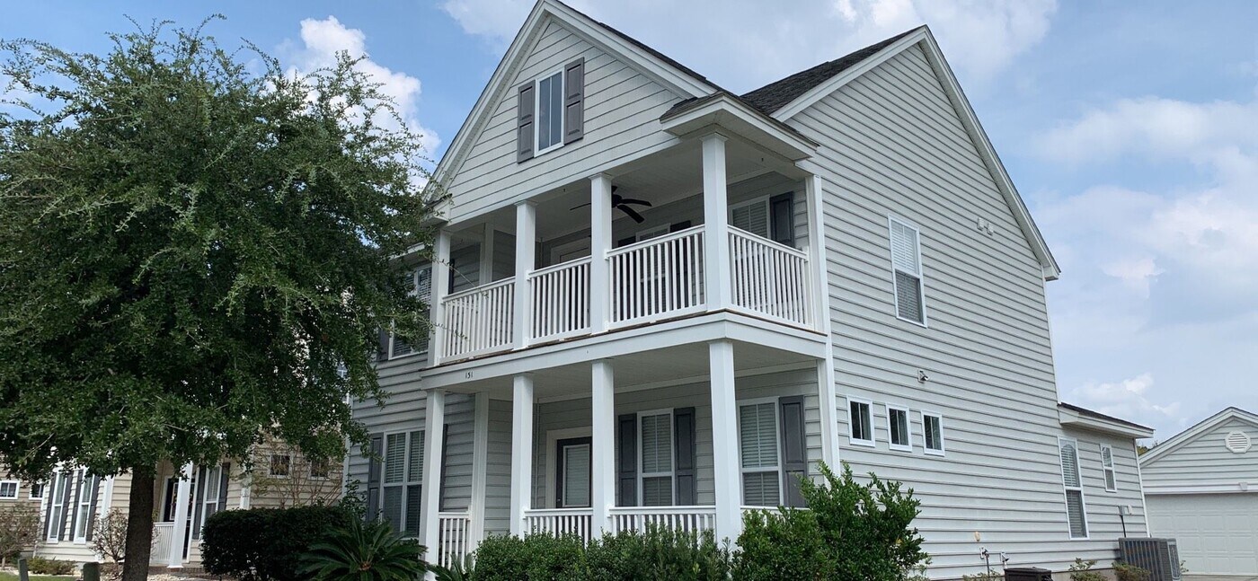 131 Avonshire Dr in Summerville, SC - Building Photo