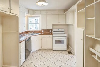 1105 S Chilton Ave in Tyler, TX - Building Photo - Building Photo