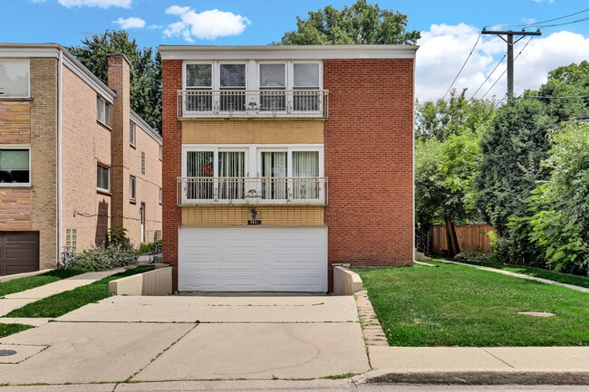 property at 3821 W MORSE Ave