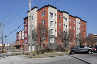 LaFayette Square in Davenport, IA - Building Photo - Building Photo