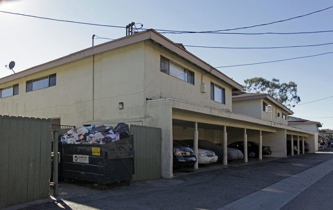 537 Richland St in Upland, CA - Building Photo - Building Photo