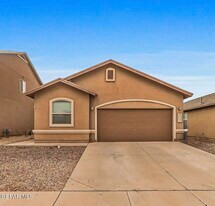 4917 Ruben Soto in El Paso, TX - Building Photo