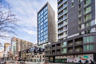 2190-2198 Sainte-Catherine Rue O in Montréal, QC - Building Photo
