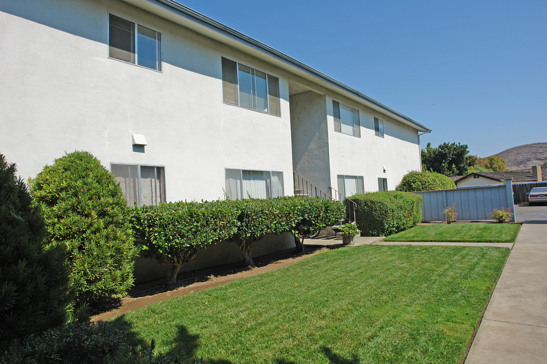 Galleon Way Apartments in San Luis Obispo, CA - Foto de edificio