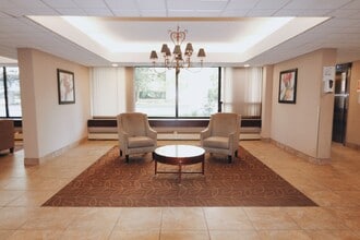 The Park West in Ottawa, ON - Building Photo - Building Photo