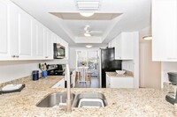 5240 Wedgewood Ln in Sarasota, FL - Building Photo - Building Photo