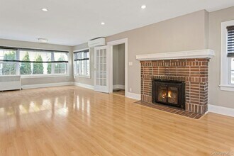 164 Nelson Rd in Scarsdale, NY - Building Photo - Building Photo