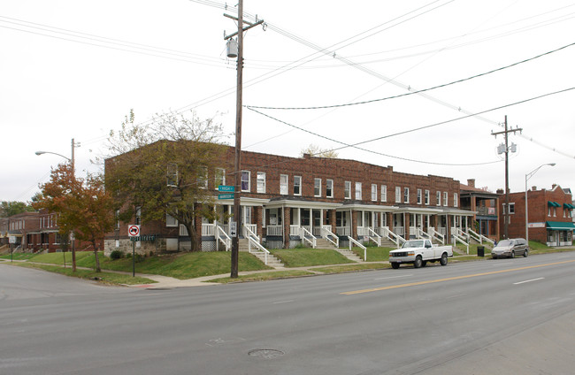 1502-1520 S High St in Columbus, OH - Foto de edificio - Building Photo