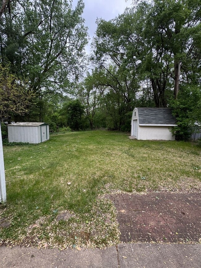 9246 Syndicate Ave in Circle Pines, MN - Building Photo - Building Photo
