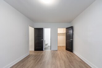 6 Auburndale Ct in Toronto, ON - Building Photo - Building Photo