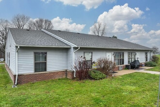 Drake Terrace III in Kendallville, IN - Building Photo - Building Photo