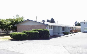 521--539 NE 113th Ave in Portland, OR - Building Photo - Building Photo