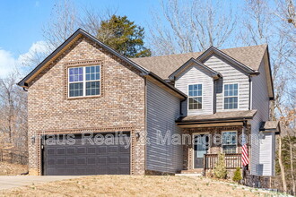 1351 Holden Dr in Clarksville, TN - Building Photo - Building Photo