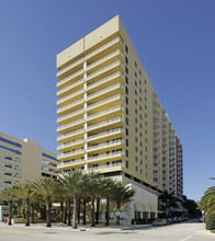 The Slade in West Palm Beach, FL - Building Photo - Building Photo