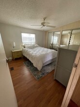 6251 Falcon Dr in Englewood, FL - Building Photo - Building Photo