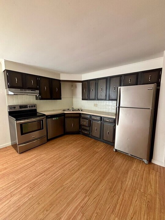 4 Losson Garden Dr in Cheektowaga, NY - Building Photo