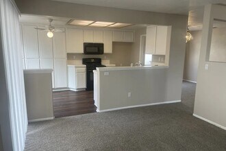 361 Via Capri in Hemet, CA - Building Photo - Building Photo