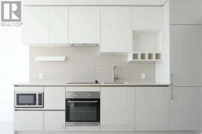 property at 898-5898 Portage Pkwy