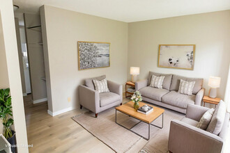 Highland Park Townhomes in Lethbridge, AB - Building Photo - Building Photo