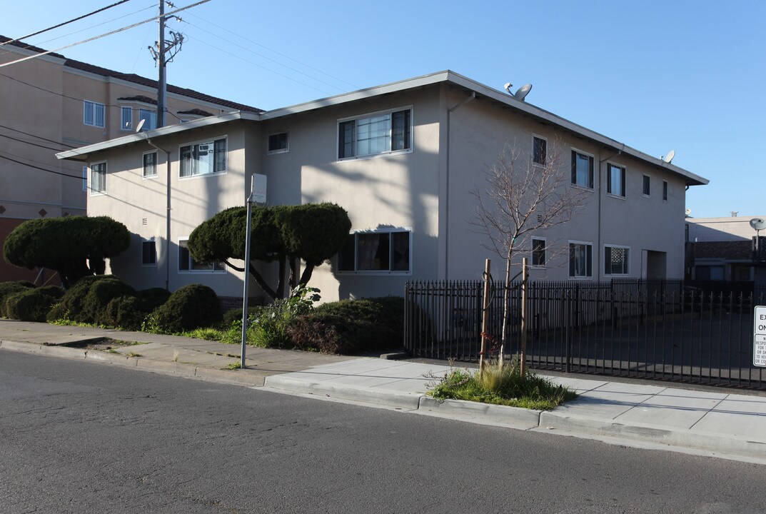 500 Hensley Ave in San Bruno, CA - Foto de edificio