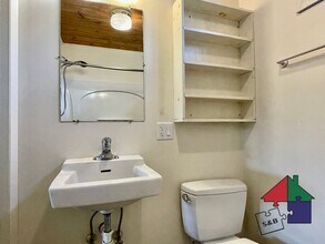 68 Upper Hollow Rd-Unit -Unit 2 in Stowe, VT - Foto de edificio - Building Photo