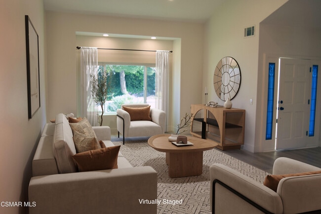 5563 Micaela Dr in Agoura Hills, CA - Building Photo - Building Photo