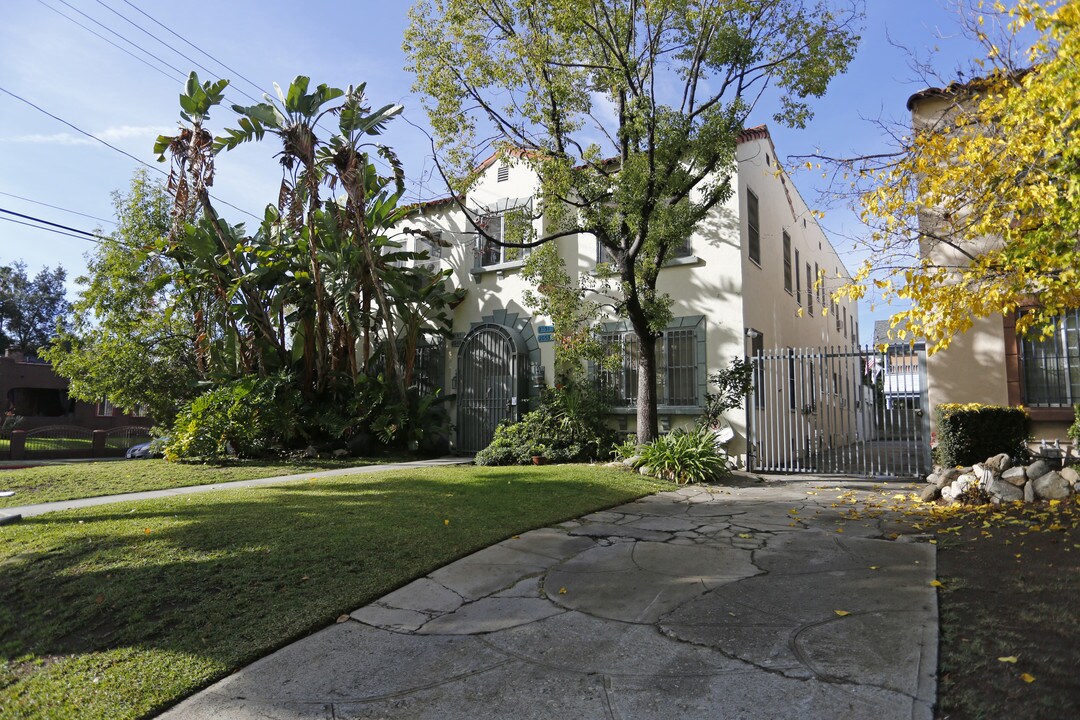 4 Units | Pasadena | Non-Rent Control in Pasadena, CA - Foto de edificio