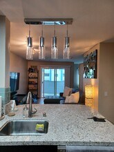 6400 Christie Ave, Unit 3208 in Emeryville, CA - Building Photo - Building Photo