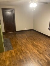1852 S Washington Ave in Wichita, KS - Building Photo - Building Photo