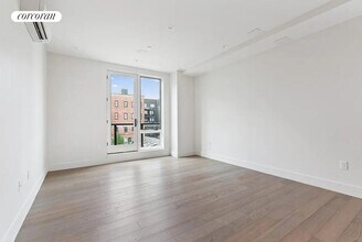 394 Harman St in Brooklyn, NY - Building Photo - Building Photo