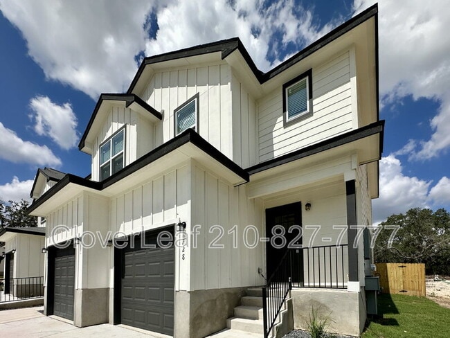 property at 728 Abigail Aly