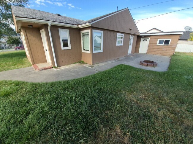 1603 E Parkview Blvd in Pasco, WA - Building Photo - Building Photo