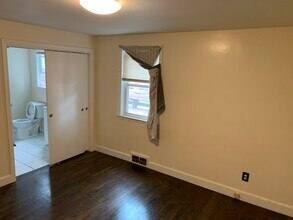21 Richard St in Quincy, MA - Building Photo - Building Photo