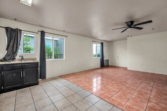 5231 Huntington Dr in Los Angeles, CA - Building Photo - Building Photo