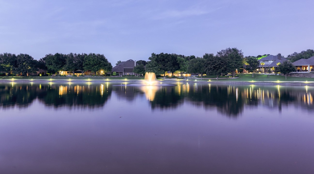 The Reserve On Willow Lake Apartments in Fort Worth, TX - Building Photo