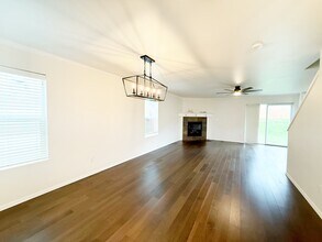 2168 SW Warbler Way in Port Orchard, WA - Building Photo - Building Photo