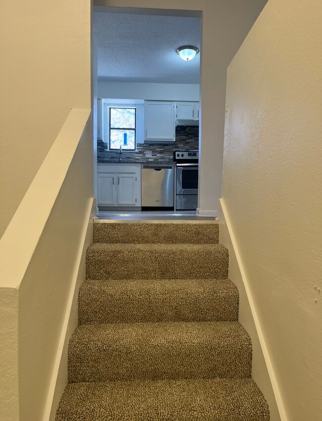 1704 NE Balboa St in Lee's Summit, MO - Building Photo - Building Photo