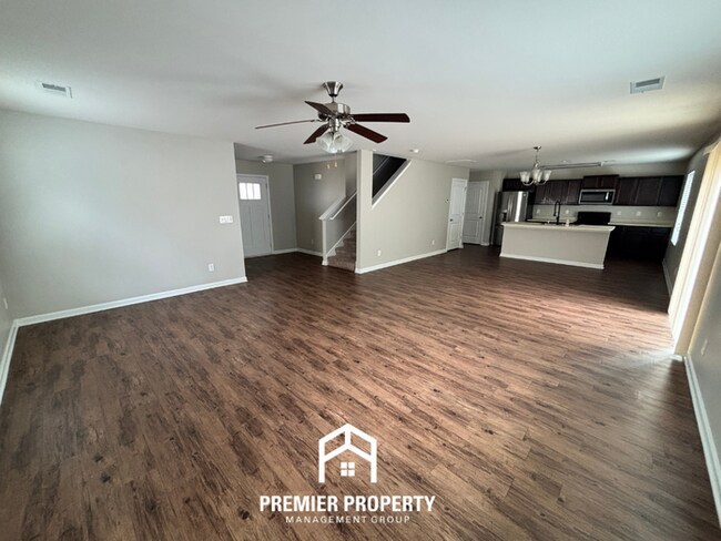 213 Addison Dr in Calera, AL - Building Photo - Building Photo