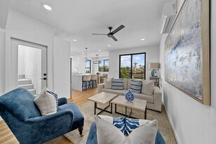 148 S Myers St in Oceanside, CA - Building Photo